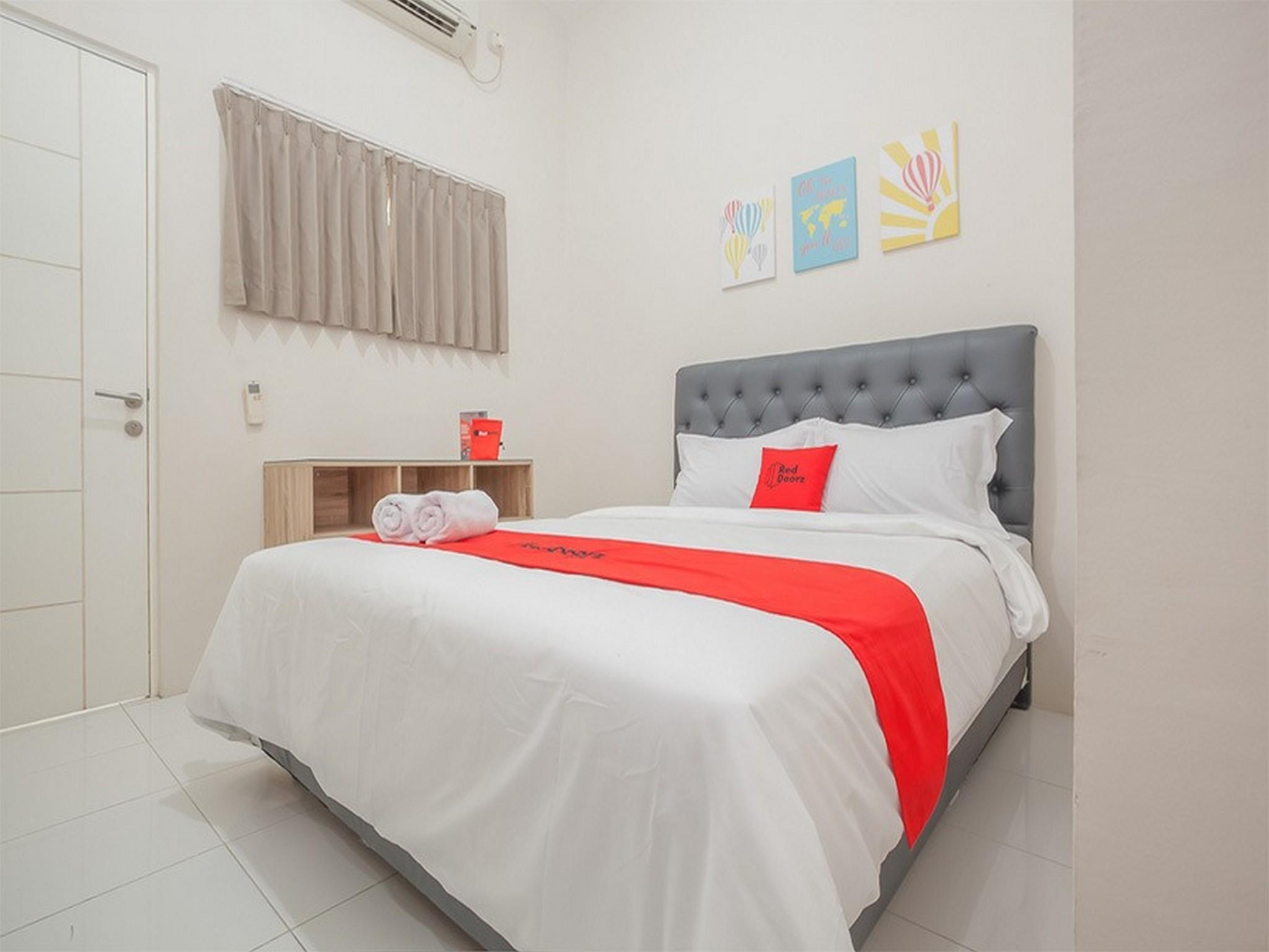 Guest house Reddoorz Near Ciputra Golf